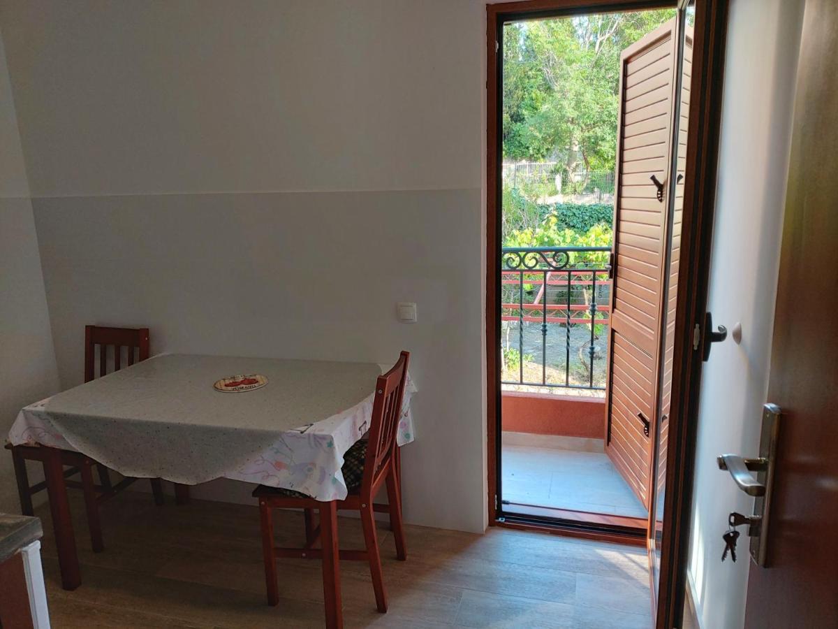 סוטומורה Villa Nadalina מראה חיצוני תמונה