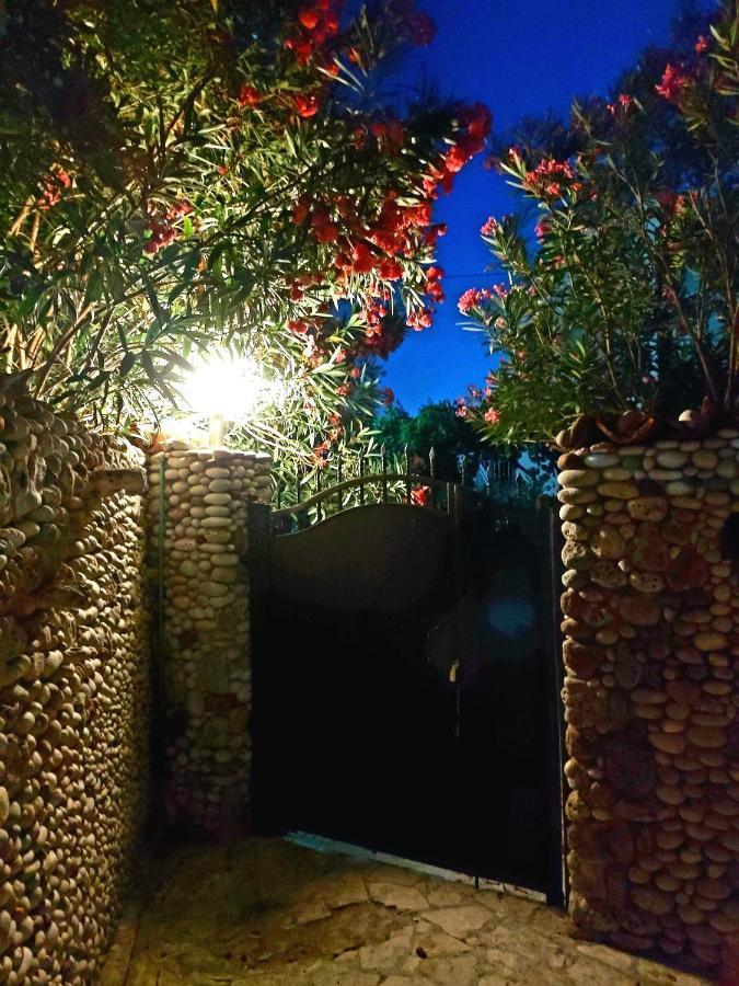 סוטומורה Villa Nadalina מראה חיצוני תמונה